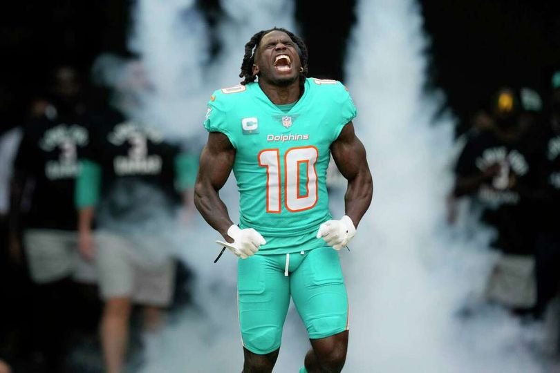 Tyreek Hill picked Dolphins over Jets due to 'state taxes